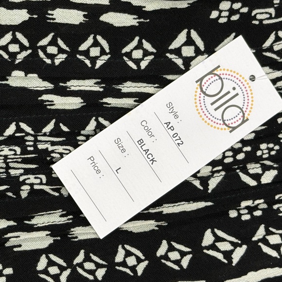 NWT BILA BLACK AND WHITE PRINT COLD SHOULDER BLOUSE SZ L - Picture 9 of 9